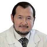 Врач Азнабаев Равиль Ахметзянович