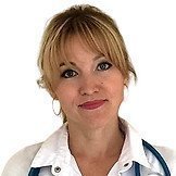 Врач Еникеева Алина Разаковна