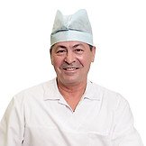 Врач Гизатулин Тахир Нариманович