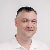 Врач Голованов Динис Николаевич