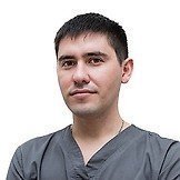 Врач Юнусов Ренат Рамизович