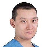 Врач Казакбаев Ренат Амирович