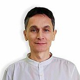 Врач Муллануров Ильшат Фаизович