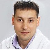 Врач Музаев Ренат Арсенович