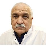 Врач Сулейманов Азат Мудасирович