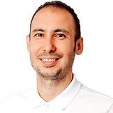 Врач Валеев Азат Гумарович