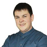Врач Валеев Руслан Ризович