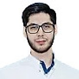 Врач Зинуров Даниил Динарович
